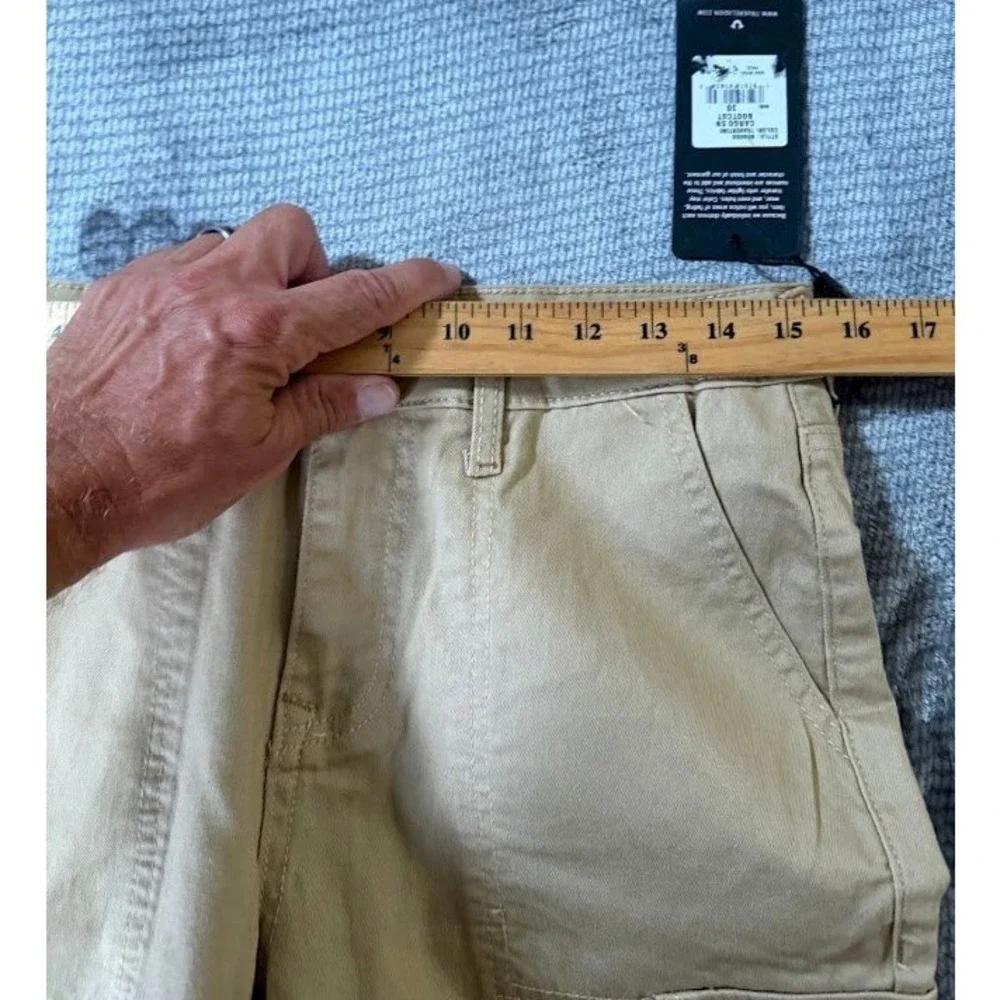 True Religion Cargo SN Bootcut Pants Travertine Tan Beige Size 30X32.